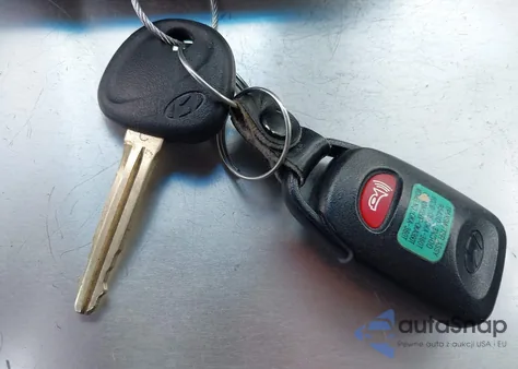 2013 Hyundai Elantra Gls из США, поврежденный, VIN 5NPDH4AE1DH390708